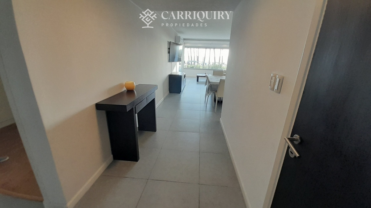 Apartamento ID.5944 - PUNTA DEL ESTE MANSA PARADA 7 EXCELENTE PROPIEDAD !!! 