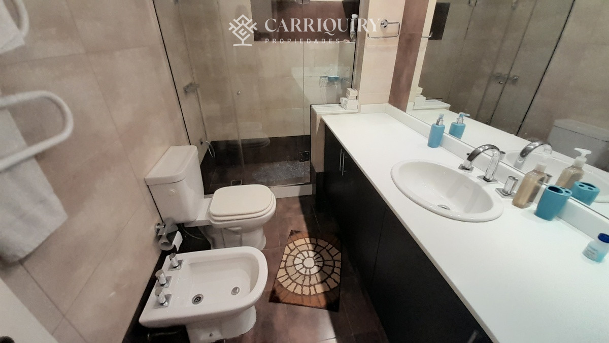 Apartamento ID.5944 - PUNTA DEL ESTE MANSA PARADA 7 EXCELENTE PROPIEDAD !!! 