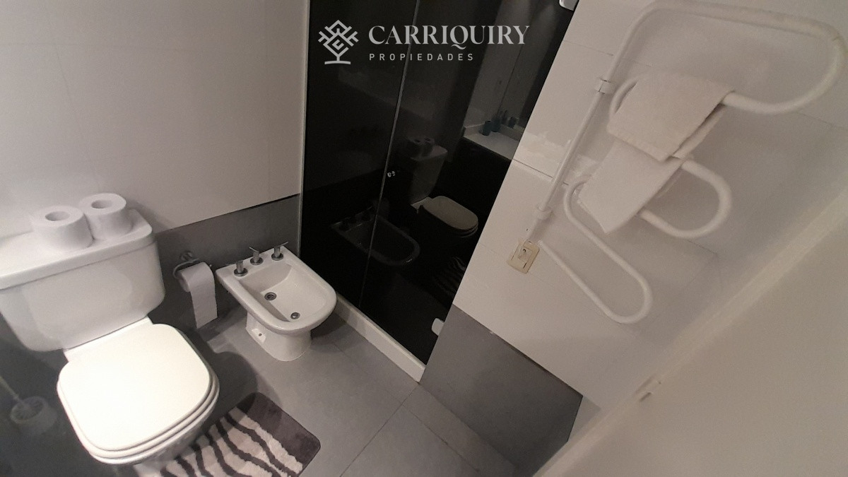 Apartamento ID.5944 - PUNTA DEL ESTE MANSA PARADA 7 EXCELENTE PROPIEDAD !!! 