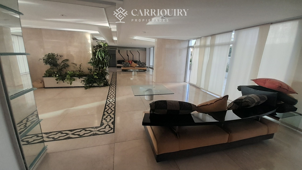 Apartamento ID.5944 - PUNTA DEL ESTE MANSA PARADA 7 EXCELENTE PROPIEDAD !!! 