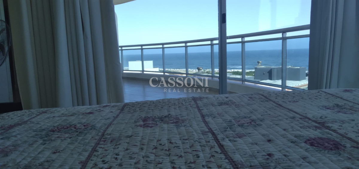 Apartamento ID.863 - PUNTA DEL ESTE BRAVA 3 DORMITORIOS Y DEPENDENCIA 