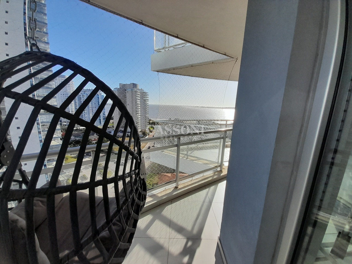 Apartamento ID.1388 - PUNTA DEL ESTE MANSA 3 DORMITORIOS Y DEPENDENCIA EXCELENTE VISTA AL MAR!!! 
