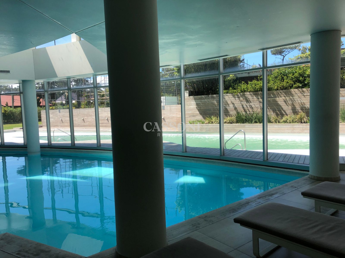 Apartamento ID.1388 - PUNTA DEL ESTE MANSA 3 DORMITORIOS Y DEPENDENCIA EXCELENTE VISTA AL MAR!!! 