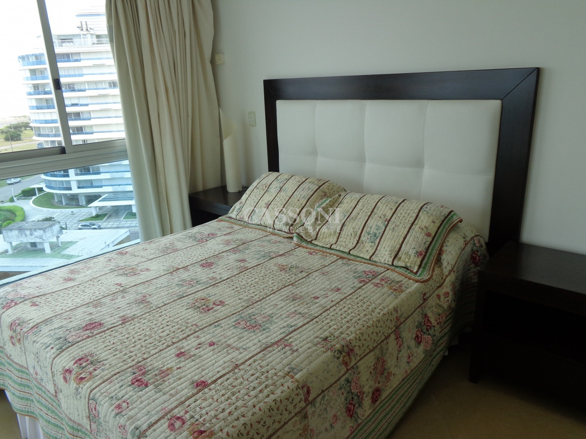 Apartamento ID.863 - PUNTA DEL ESTE BRAVA 3 DORMITORIOS Y DEPENDENCIA 