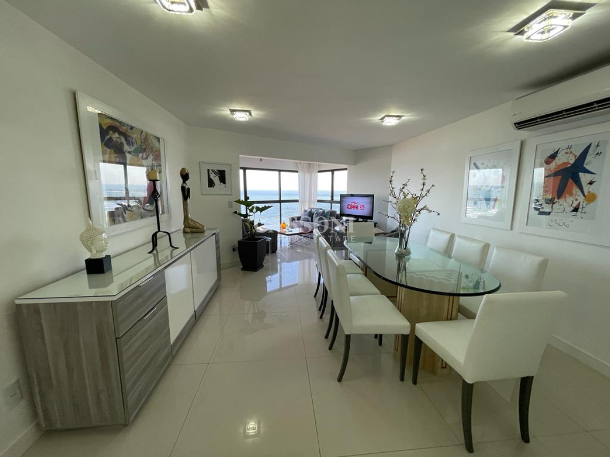 Apartamento ID.548 - PUNTA DEL ESTE BRAVA PRIMERA LINEA 3 DORMITORIOS SERVICIOS 