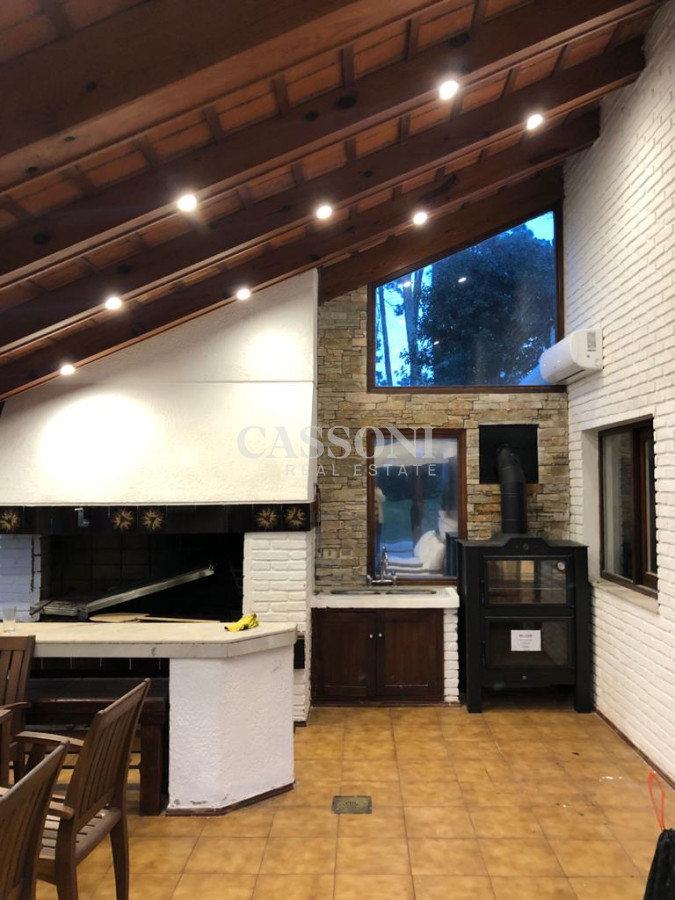Casa ID.346 - PUNTA DEL ESTE CANTEGRIL EXCELENTE PROPIEDAD 5 DORMITORIOS PISCINA 