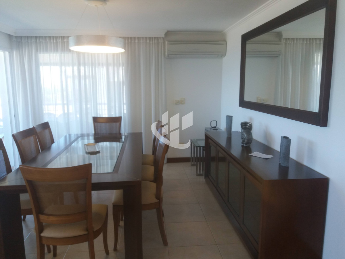 Apartamento ID.2099 - PUNTA DEL ESTE BRAVA FRENTE AL MAR! COMODO APTO 3 DORM Y DEP BALCON CON PARRILLERO ! 