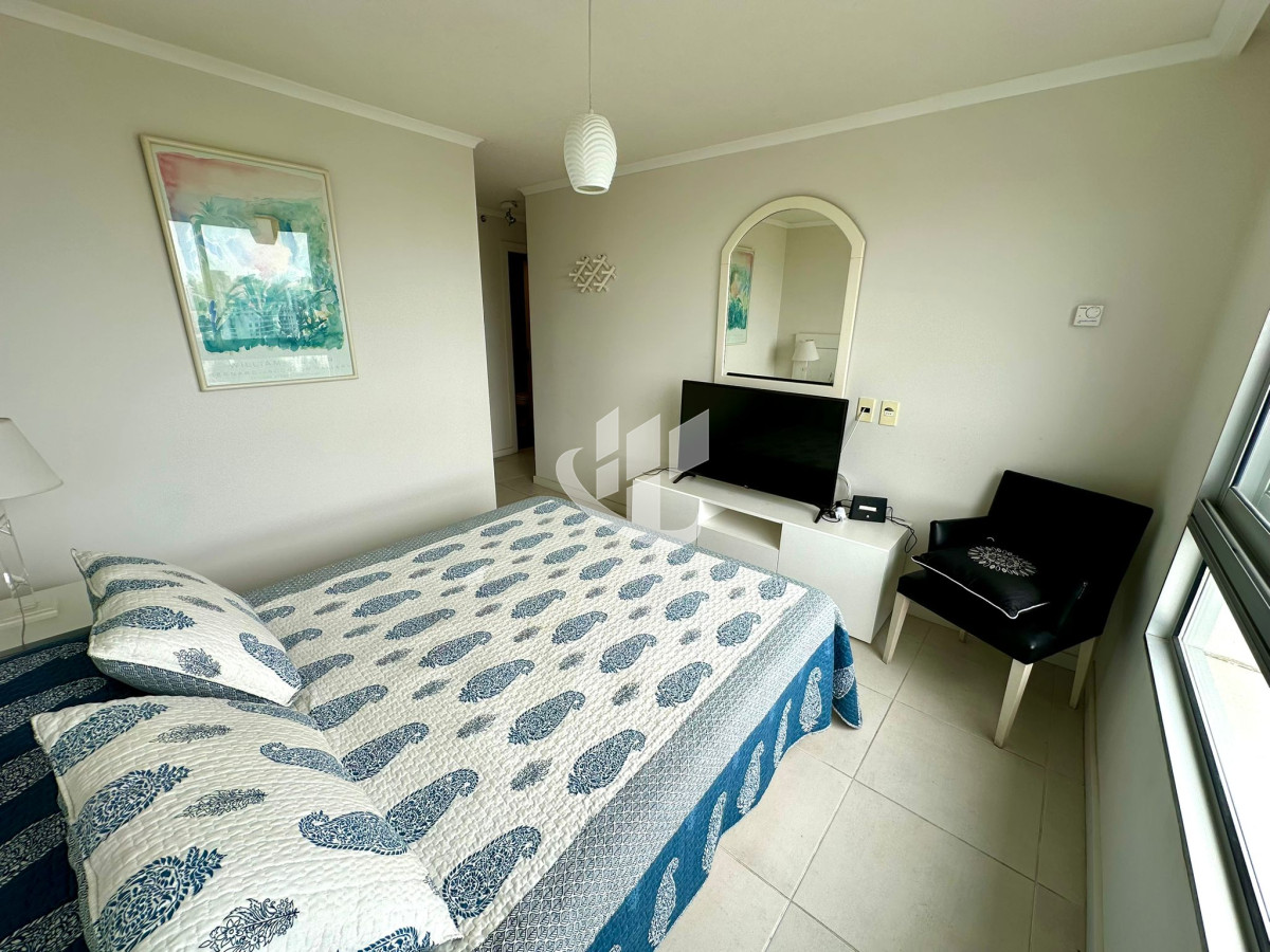 Apartamento ID.2095 - PUNTA DEL ESTE BRAVA OCEAN DRIVE 2 DORMITORIOS 