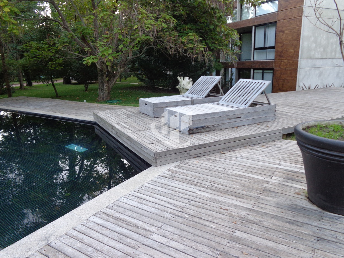 Apartamento ID.1630 - PUNTA DEL ESTE APARTAMENTO 3 DORMITORIOS PISCINA INTERIOR Y EXTERIOR 