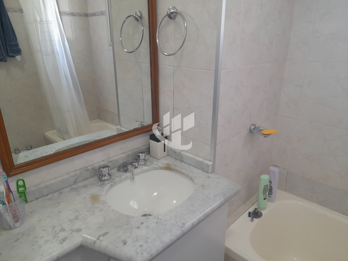Apartamento ID.1497 - PUNTA DEL ESTE PARADA 2 BRAVA 2 DORMITORIOS EDIFICIO CON SERVICIOS