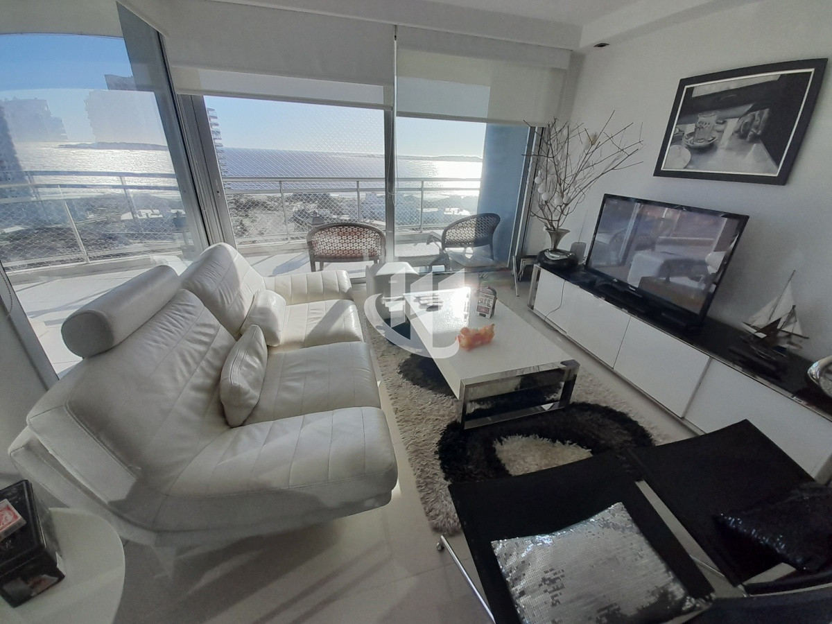 Apartamento ID.1625 - PUNTA DEL ESTE MANSA 3 DORMITORIOS Y DEPENDENCIA EXCELENTE VISTA AL MAR!!! 