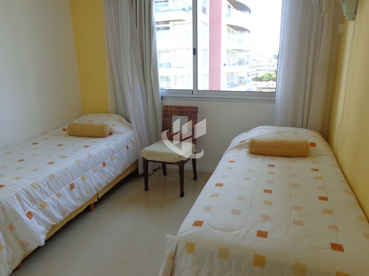 Apartamento ID.1453 - PUNTA DEL ESTE APARTAMENTO 3 DORMITORIOS ZONA BRAVA