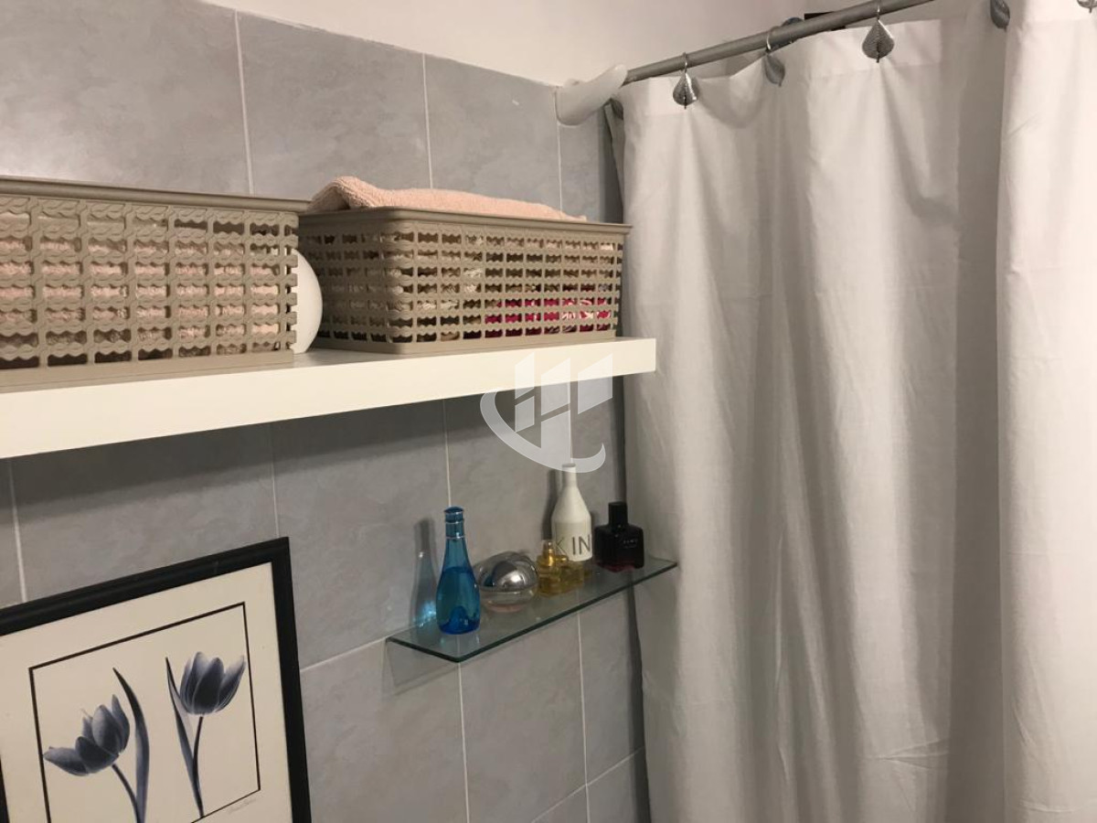 Apartamento ID.2103 - PUNTA DEL ESTE AV ITALIA A METROS DE PDA 3 MANSA Y BRAVA 