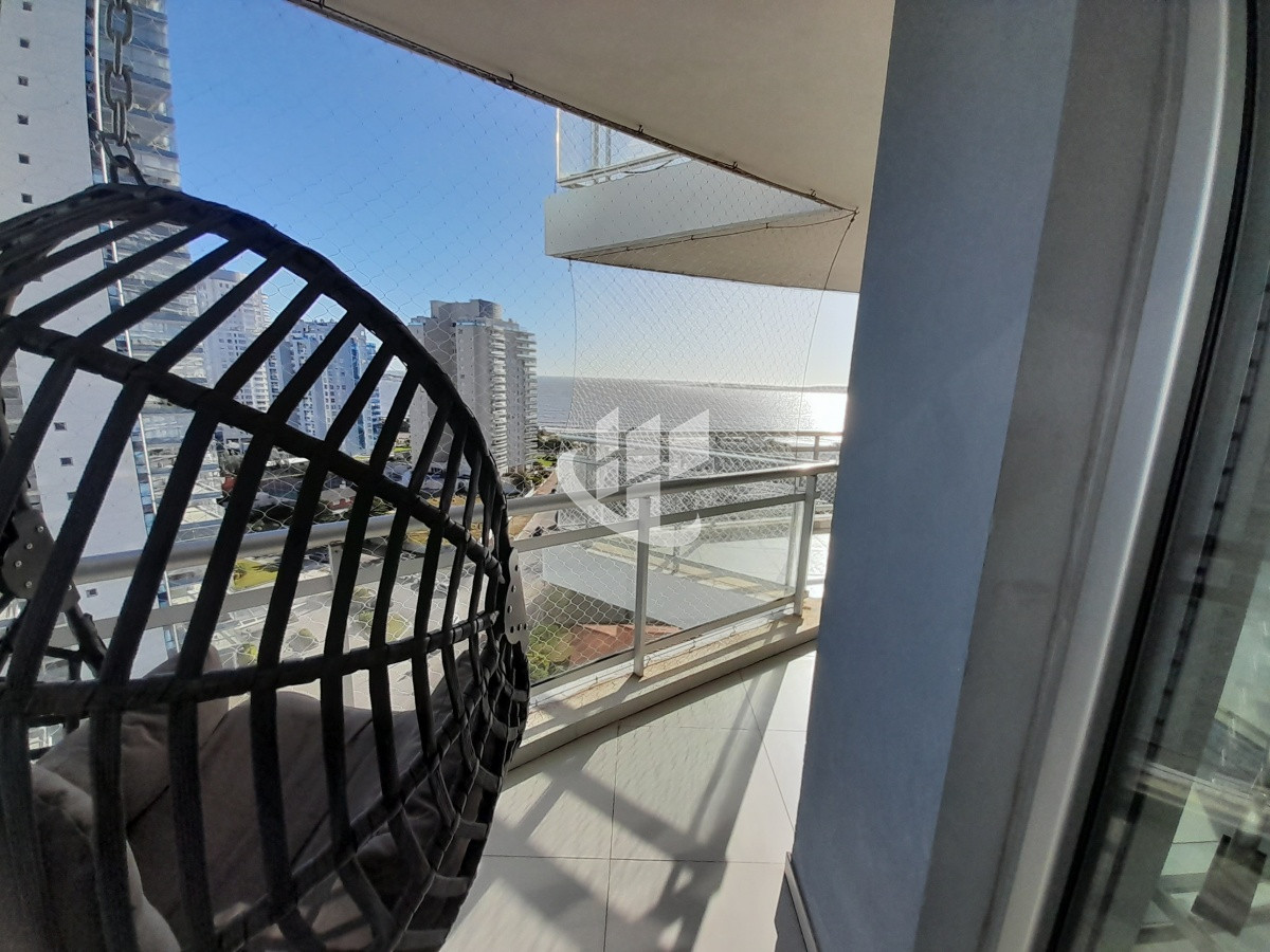 Apartamento ID.1625 - PUNTA DEL ESTE MANSA 3 DORMITORIOS Y DEPENDENCIA EXCELENTE VISTA AL MAR!!! 