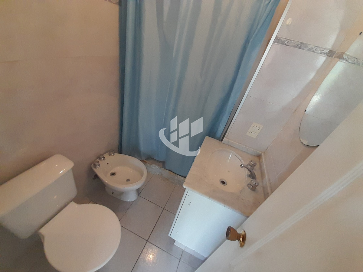Apartamento ID.2155 - PUNTA DEL ESTE A METROS DE MANSA Y BRAVA EDIFICIO CON AMENITIES 1 DORM Y MEDIO PARA 6 PERSONAS