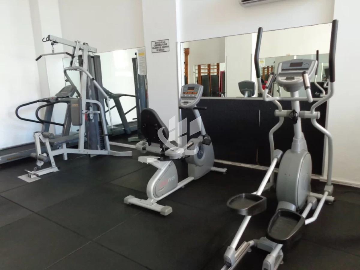 Apartamento ID.1497 - PUNTA DEL ESTE PARADA 2 BRAVA 2 DORMITORIOS EDIFICIO CON SERVICIOS