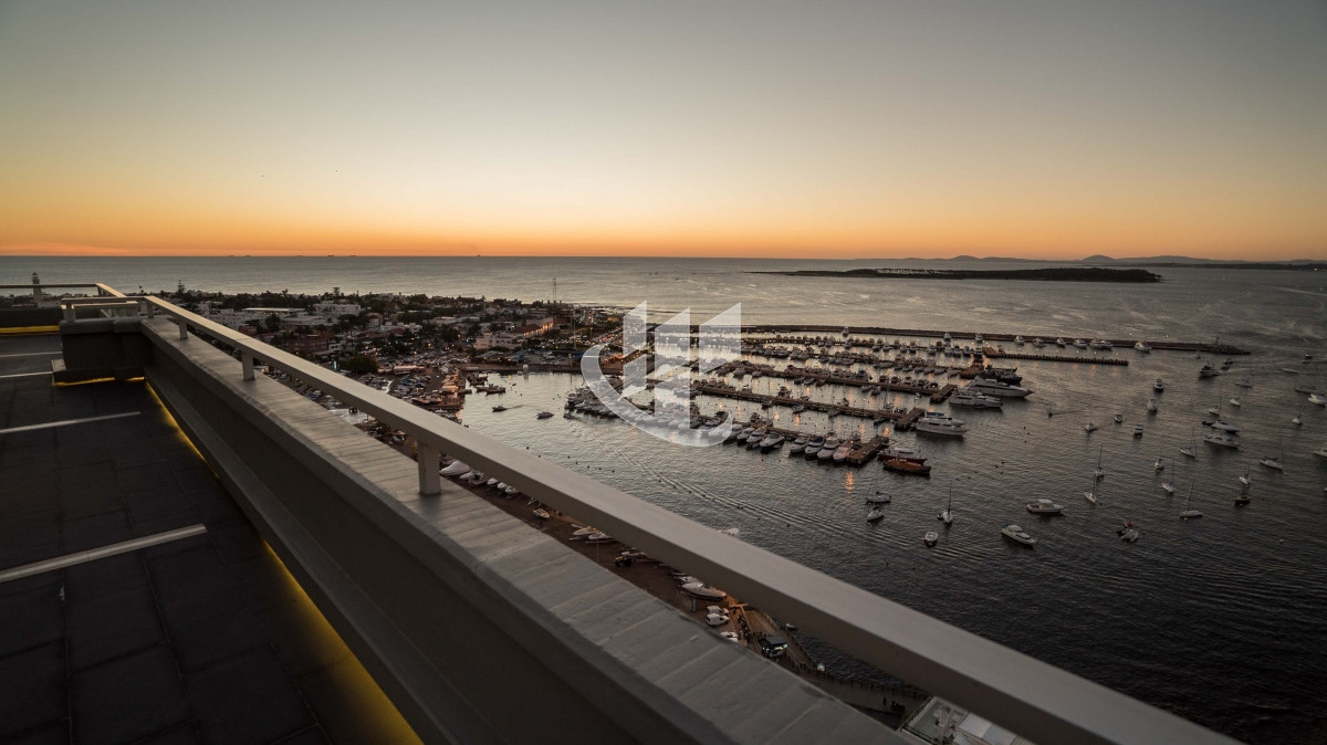 Apartamento ID.1644 - PUNTA DEL ESTE PENINSULA PENTHOUS DE 2 MASTER SUITES CON EXCELENTE VISTA AL PUERTO E ISLA GORRITI!