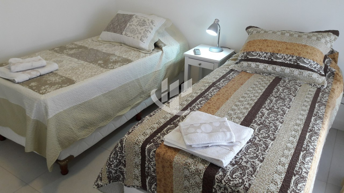 Apartamento ID.1635 - PUNTA DEL ESTE PENINSULA LUX TOWER 2 DORMITORIOS 2 GARAGE 