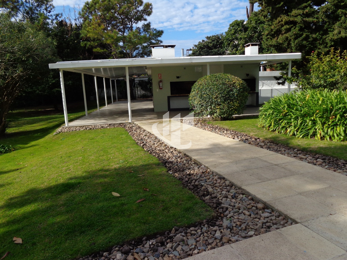 Apartamento ID.1496 - PUNTA DEL ESTE 2 DORMITORIOS AIDY GRILL 