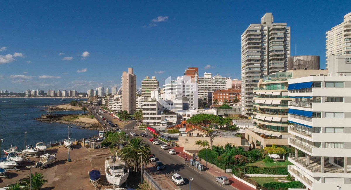 Apartamento ID.1645 - PUNTA DEL ESTE PENINSULA 6 DORMITORIOS 2 GARAGES VISTA AL PUERTO!!