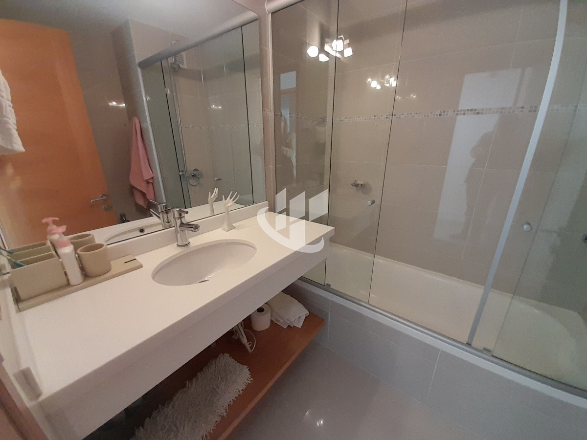 Apartamento ID.1625 - PUNTA DEL ESTE MANSA 3 DORMITORIOS Y DEPENDENCIA EXCELENTE VISTA AL MAR!!! 