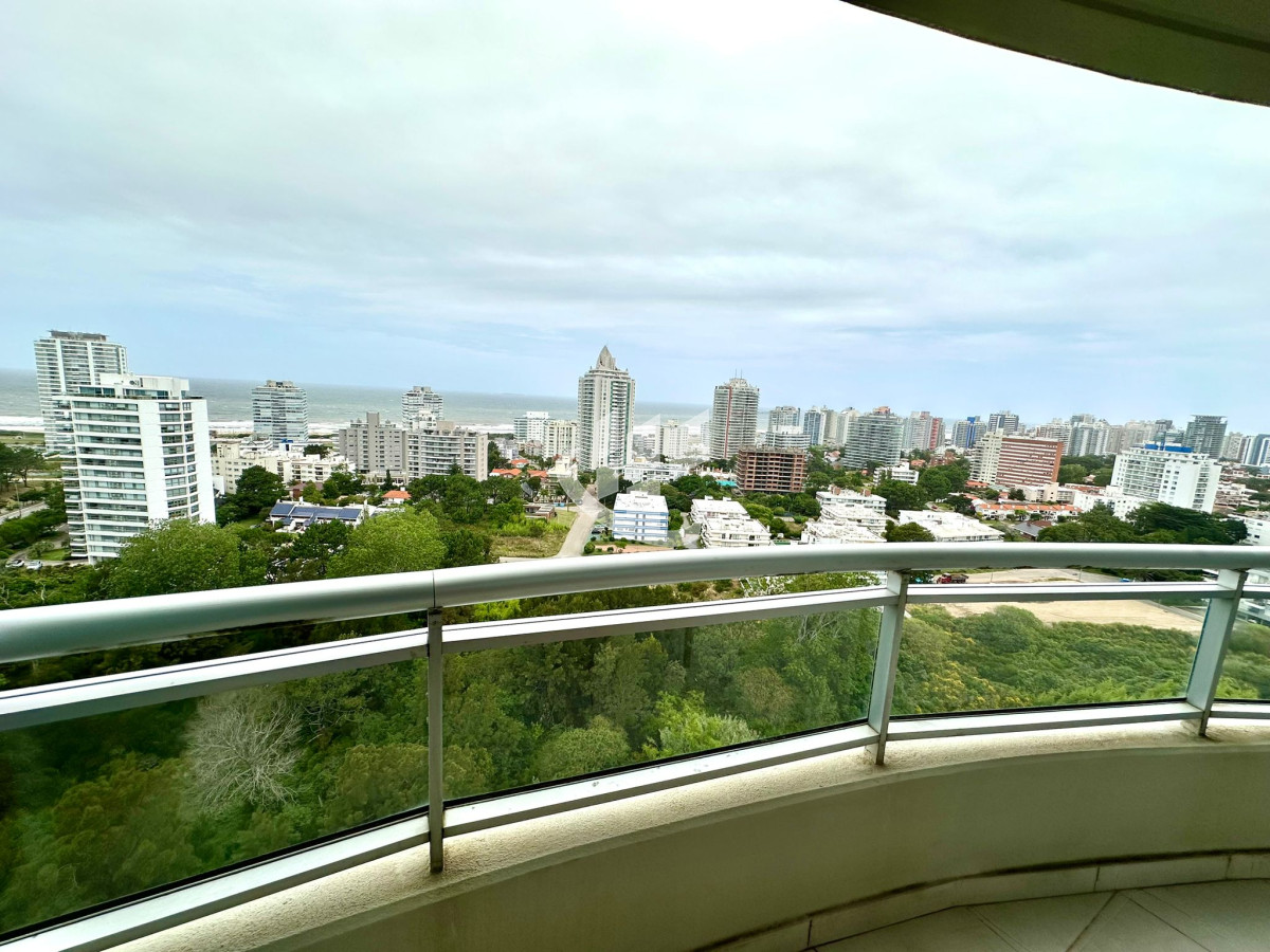 Apartamento ID.2095 - PUNTA DEL ESTE BRAVA OCEAN DRIVE 2 DORMITORIOS 