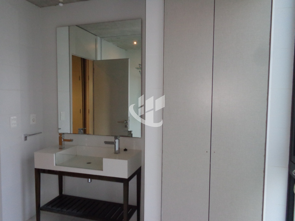 Apartamento ID.1630 - PUNTA DEL ESTE APARTAMENTO 3 DORMITORIOS PISCINA INTERIOR Y EXTERIOR 