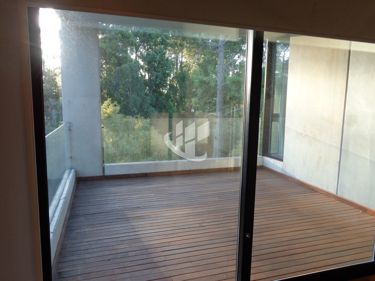 Apartamento ID.1630 - PUNTA DEL ESTE APARTAMENTO 3 DORMITORIOS PISCINA INTERIOR Y EXTERIOR 