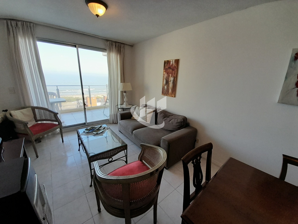Apartamento ID.1497 - PUNTA DEL ESTE PARADA 2 BRAVA 2 DORMITORIOS EDIFICIO CON SERVICIOS