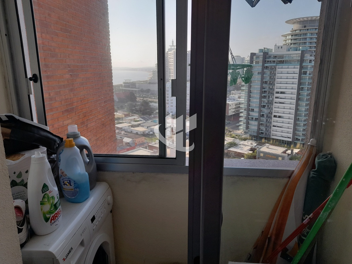 Apartamento ID.1497 - PUNTA DEL ESTE PARADA 2 BRAVA 2 DORMITORIOS EDIFICIO CON SERVICIOS