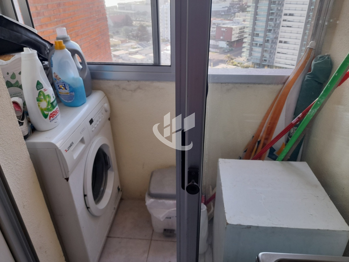 Apartamento ID.1497 - PUNTA DEL ESTE PARADA 2 BRAVA 2 DORMITORIOS EDIFICIO CON SERVICIOS