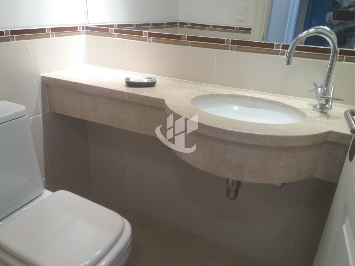 Apartamento ID.2099 - PUNTA DEL ESTE BRAVA FRENTE AL MAR! COMODO APTO 3 DORM Y DEP BALCON CON PARRILLERO ! 