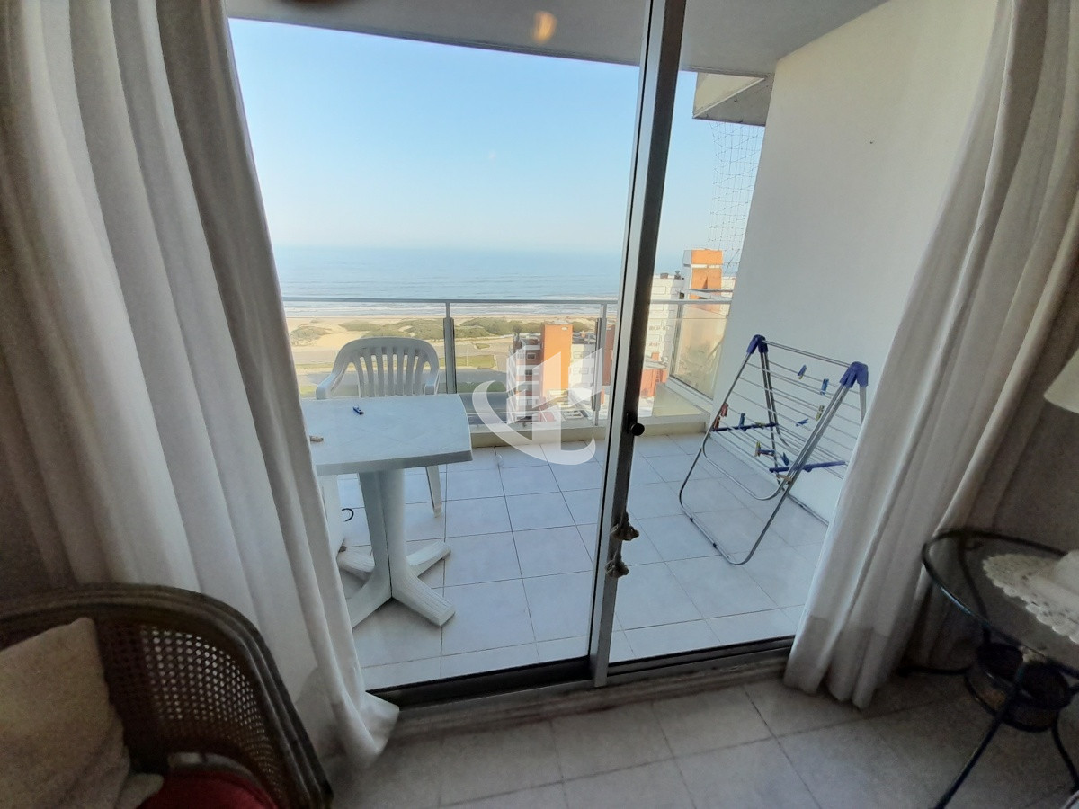 Apartamento ID.1497 - PUNTA DEL ESTE PARADA 2 BRAVA 2 DORMITORIOS EDIFICIO CON SERVICIOS
