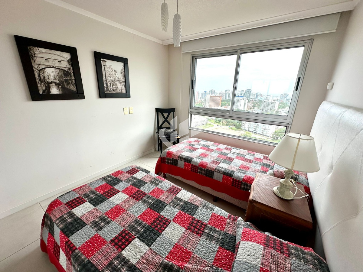 Apartamento ID.2095 - PUNTA DEL ESTE BRAVA OCEAN DRIVE 2 DORMITORIOS 