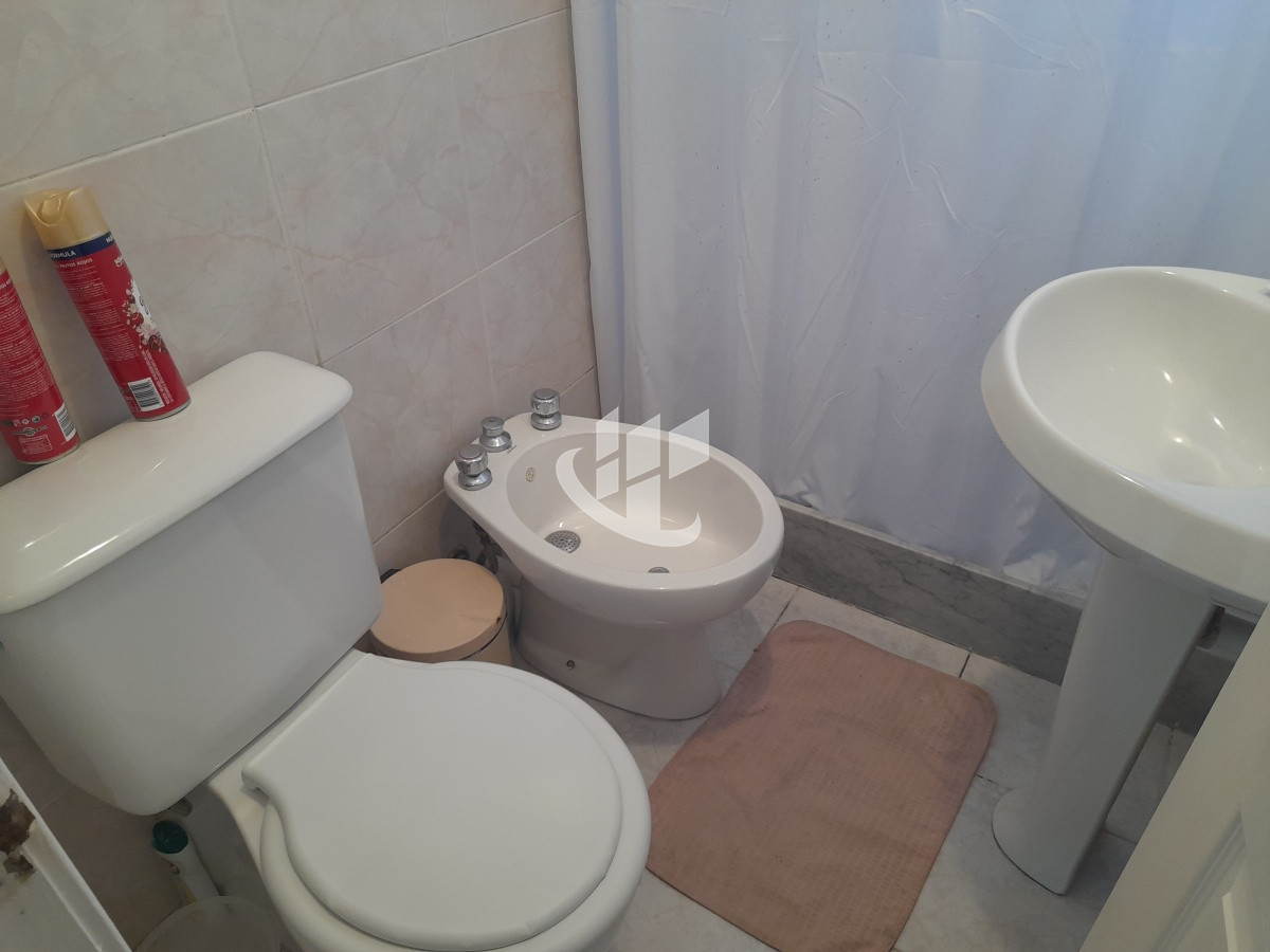 Apartamento ID.1497 - PUNTA DEL ESTE PARADA 2 BRAVA 2 DORMITORIOS EDIFICIO CON SERVICIOS