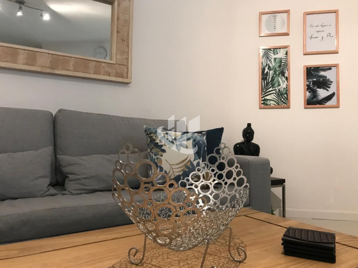 Apartamento ID.2103 - PUNTA DEL ESTE AV ITALIA A METROS DE PDA 3 MANSA Y BRAVA 