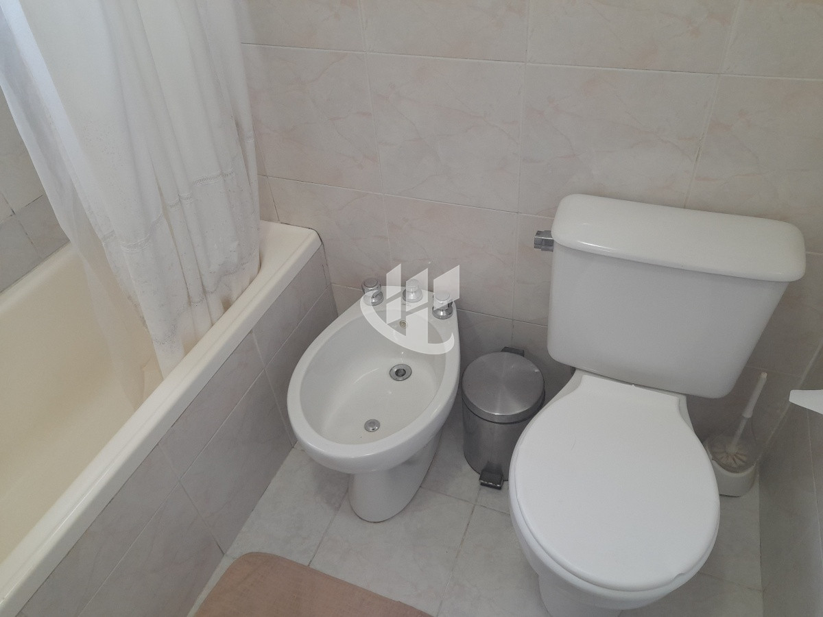 Apartamento ID.1497 - PUNTA DEL ESTE PARADA 2 BRAVA 2 DORMITORIOS EDIFICIO CON SERVICIOS