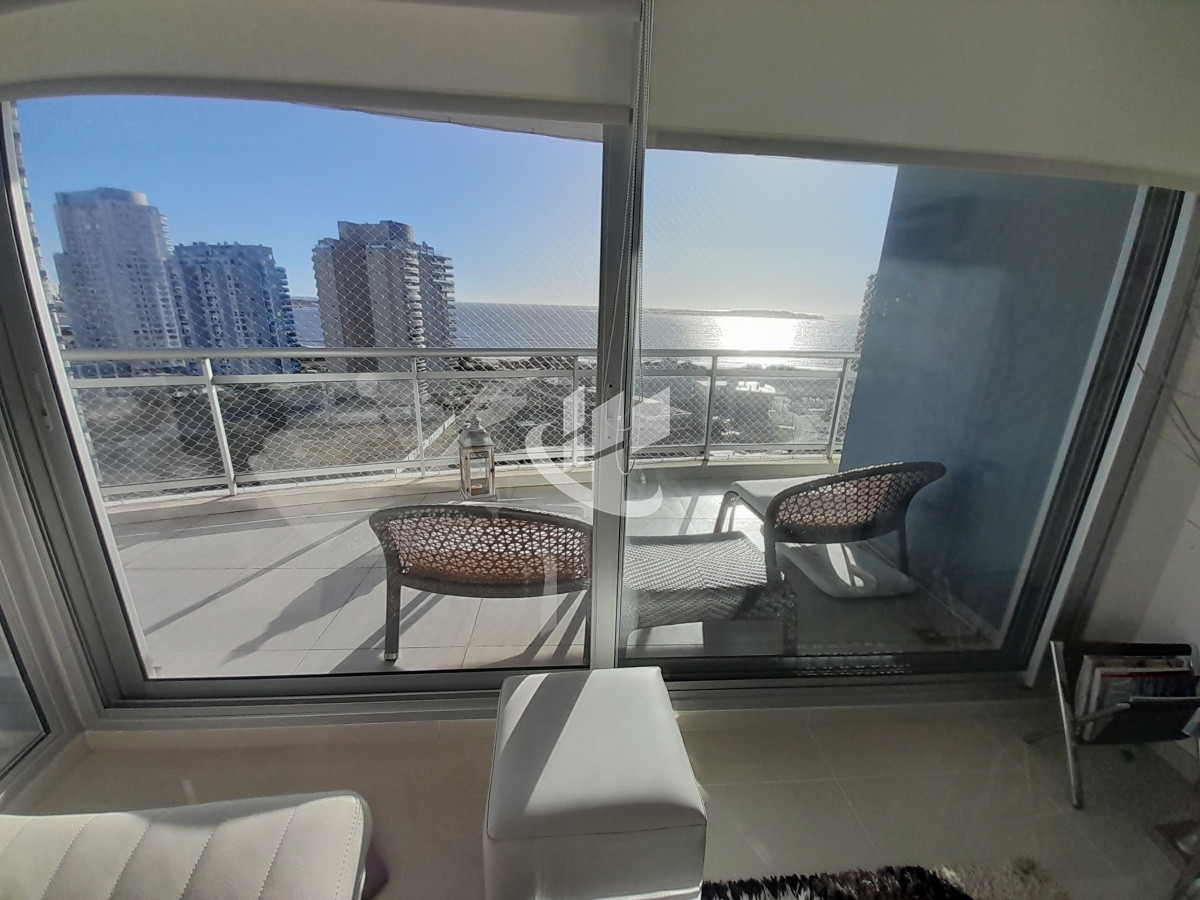 Apartamento ID.1625 - PUNTA DEL ESTE MANSA 3 DORMITORIOS Y DEPENDENCIA EXCELENTE VISTA AL MAR!!! 