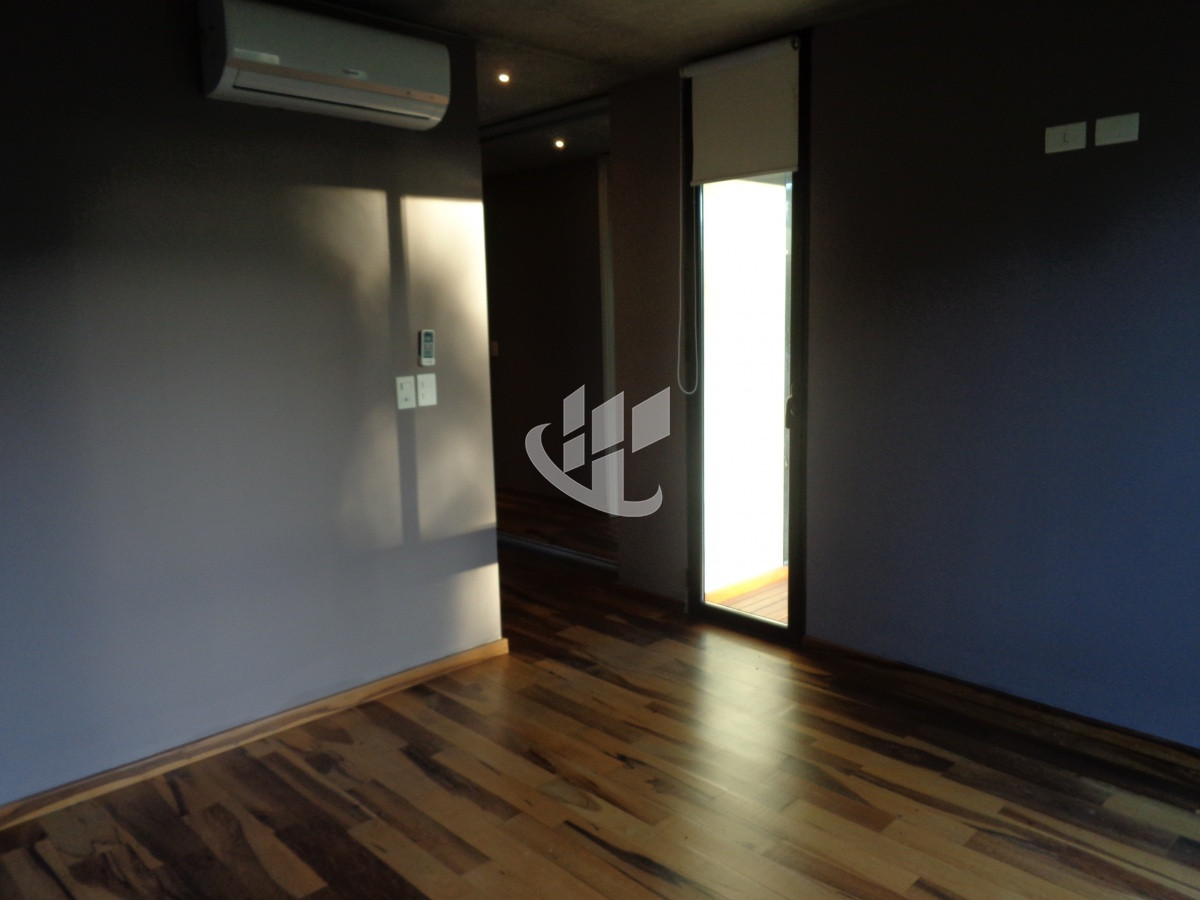 Apartamento ID.1630 - PUNTA DEL ESTE APARTAMENTO 3 DORMITORIOS PISCINA INTERIOR Y EXTERIOR 