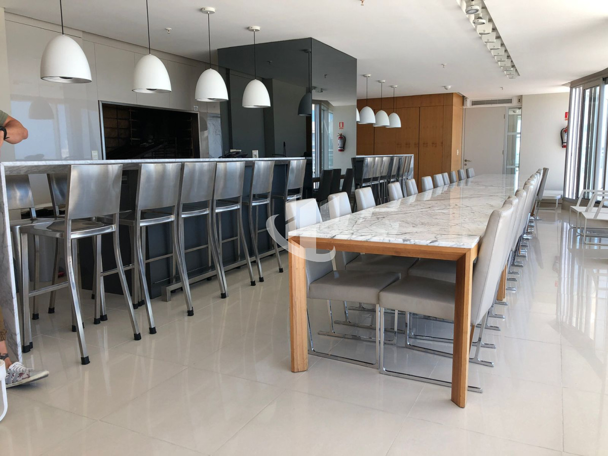 Apartamento ID.1625 - PUNTA DEL ESTE MANSA 3 DORMITORIOS Y DEPENDENCIA EXCELENTE VISTA AL MAR!!! 
