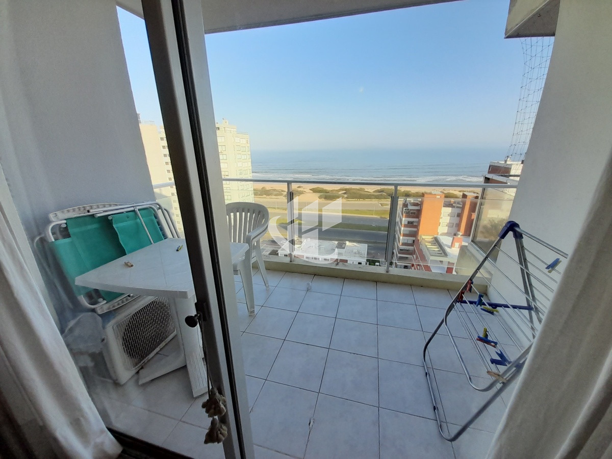 Apartamento ID.1497 - PUNTA DEL ESTE PARADA 2 BRAVA 2 DORMITORIOS EDIFICIO CON SERVICIOS