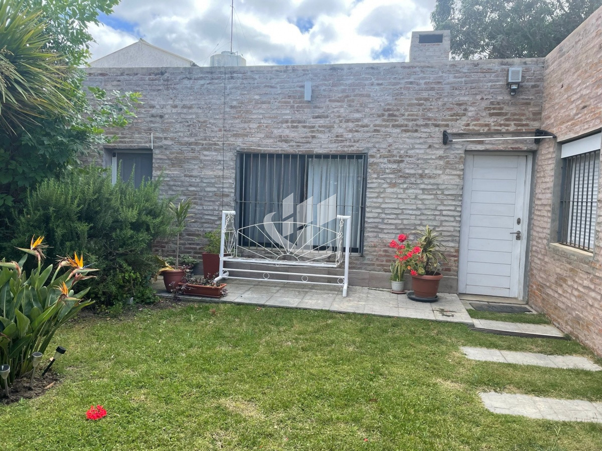 Casa ID.1505 - MANANTIALES BRIO BUENOS AIRES CASA MUY COMODA DE 2 DORMITORIOS CON PISCINA