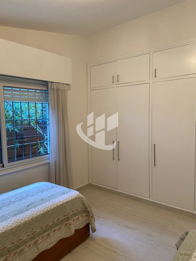 Casa ID.1617 - PUNTA DEL ESTE CASA CON PISCINA EN MANSA CERCA DEL MAR 