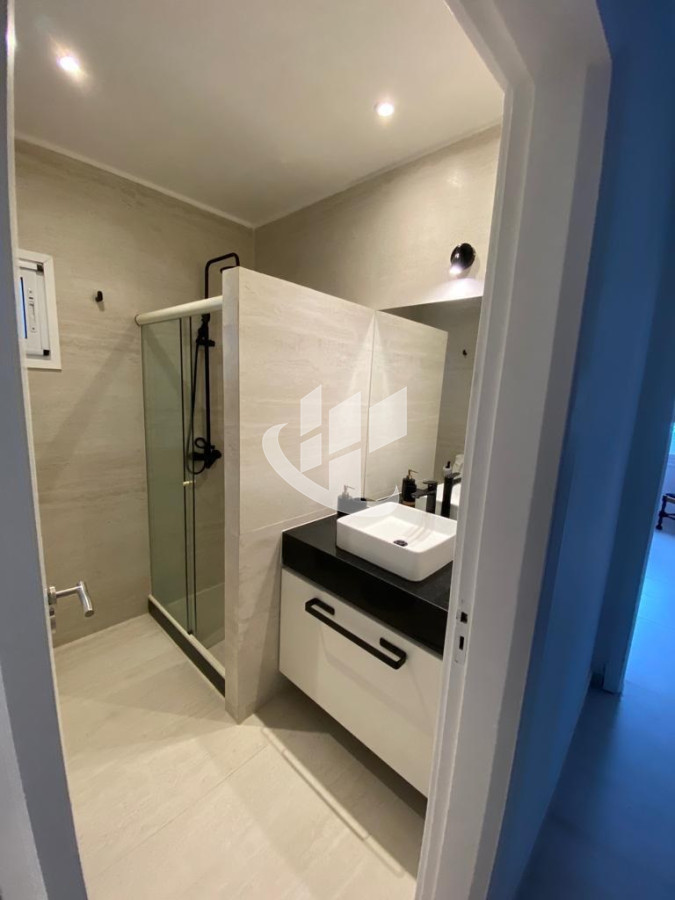 Casa ID.1617 - PUNTA DEL ESTE CASA CON PISCINA EN MANSA CERCA DEL MAR 