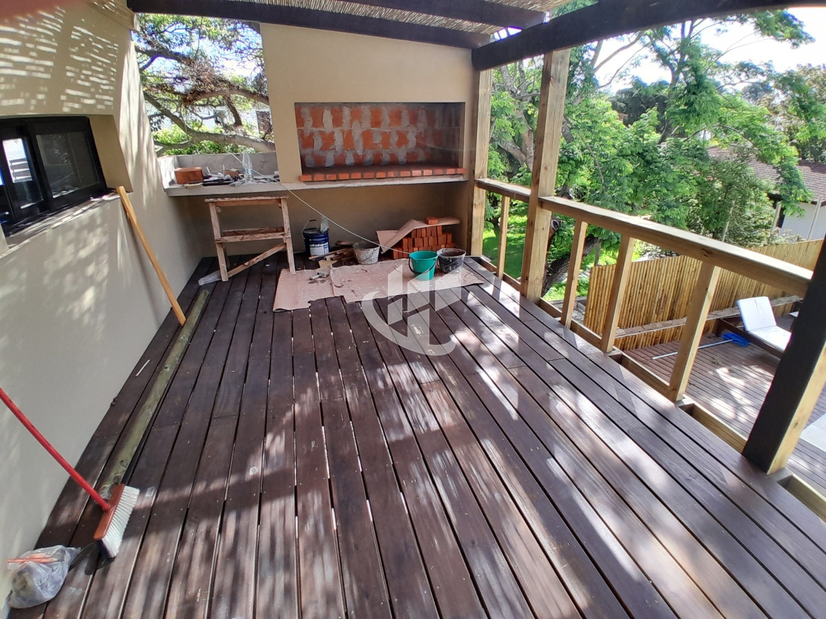 Casa ID.1487 - PUNTA DEL ESTE PINARES MODERNA CASA A ESTRENAR DE 3 DORMITORIOS PARRILLERO PISCINA