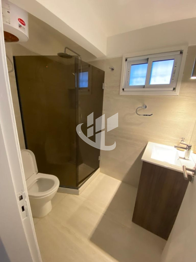 Casa ID.1617 - PUNTA DEL ESTE CASA CON PISCINA EN MANSA CERCA DEL MAR 