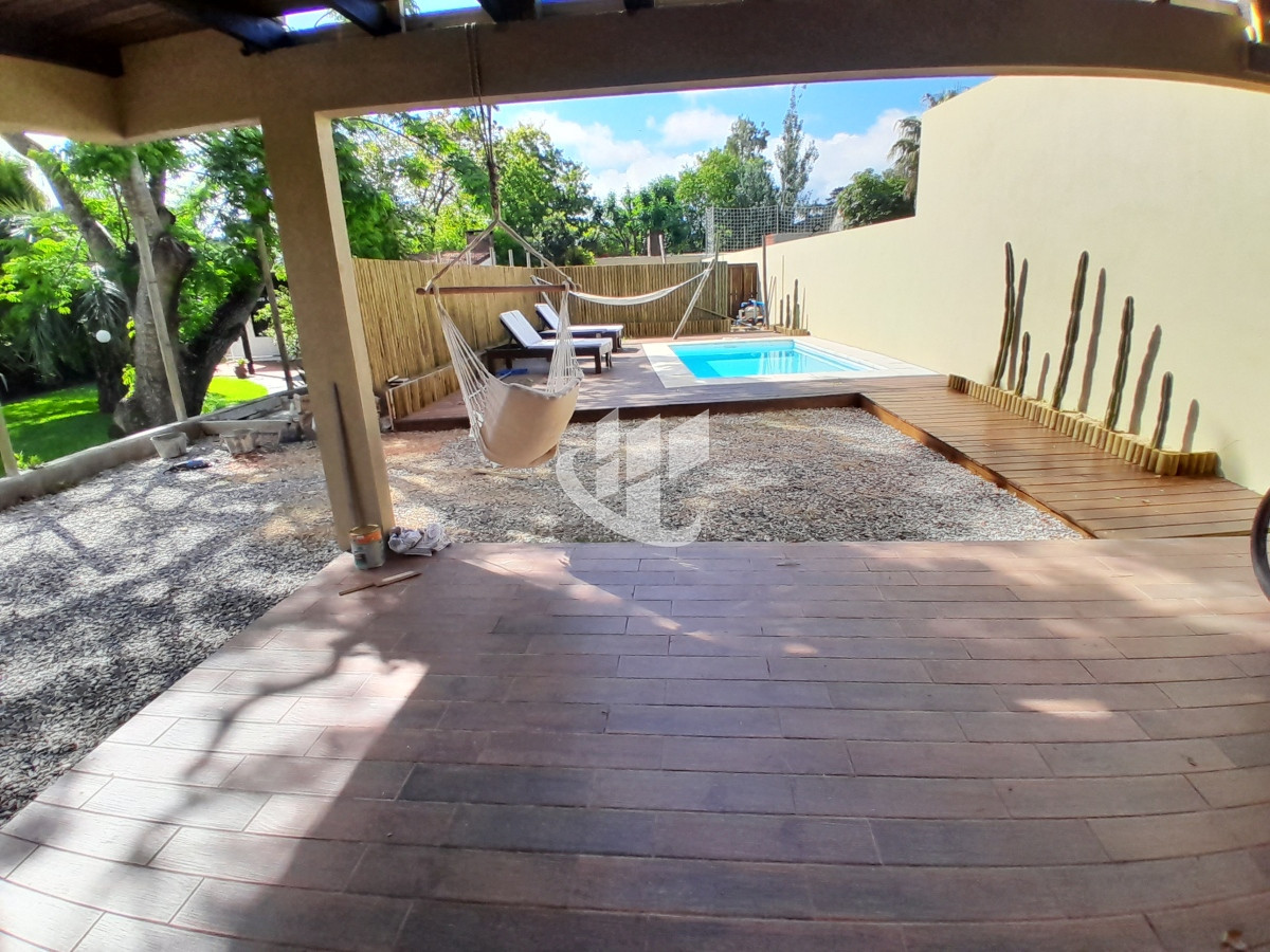 Casa ID.1487 - PUNTA DEL ESTE PINARES MODERNA CASA A ESTRENAR DE 3 DORMITORIOS PARRILLERO PISCINA