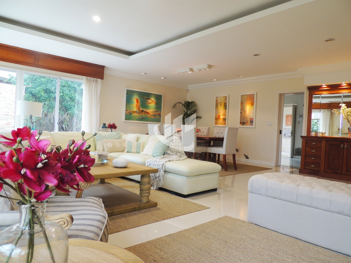 Casa ID.1633 - PUNTA DEL ESTE MANSA CASA DE 4 DORMITORIOS PISCINA CLIMATIZADA CALEFACCION CENTRAL