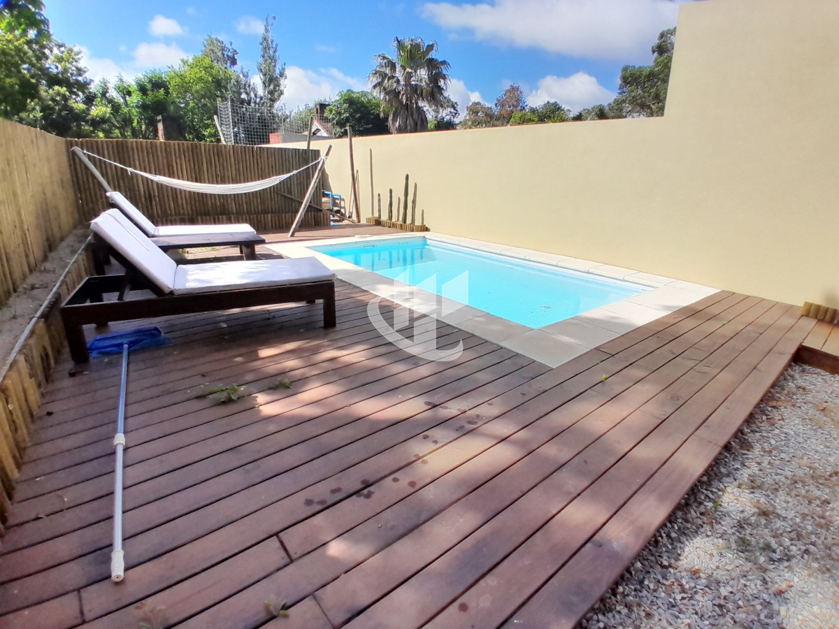 Casa ID.1487 - PUNTA DEL ESTE PINARES MODERNA CASA A ESTRENAR DE 3 DORMITORIOS PARRILLERO PISCINA