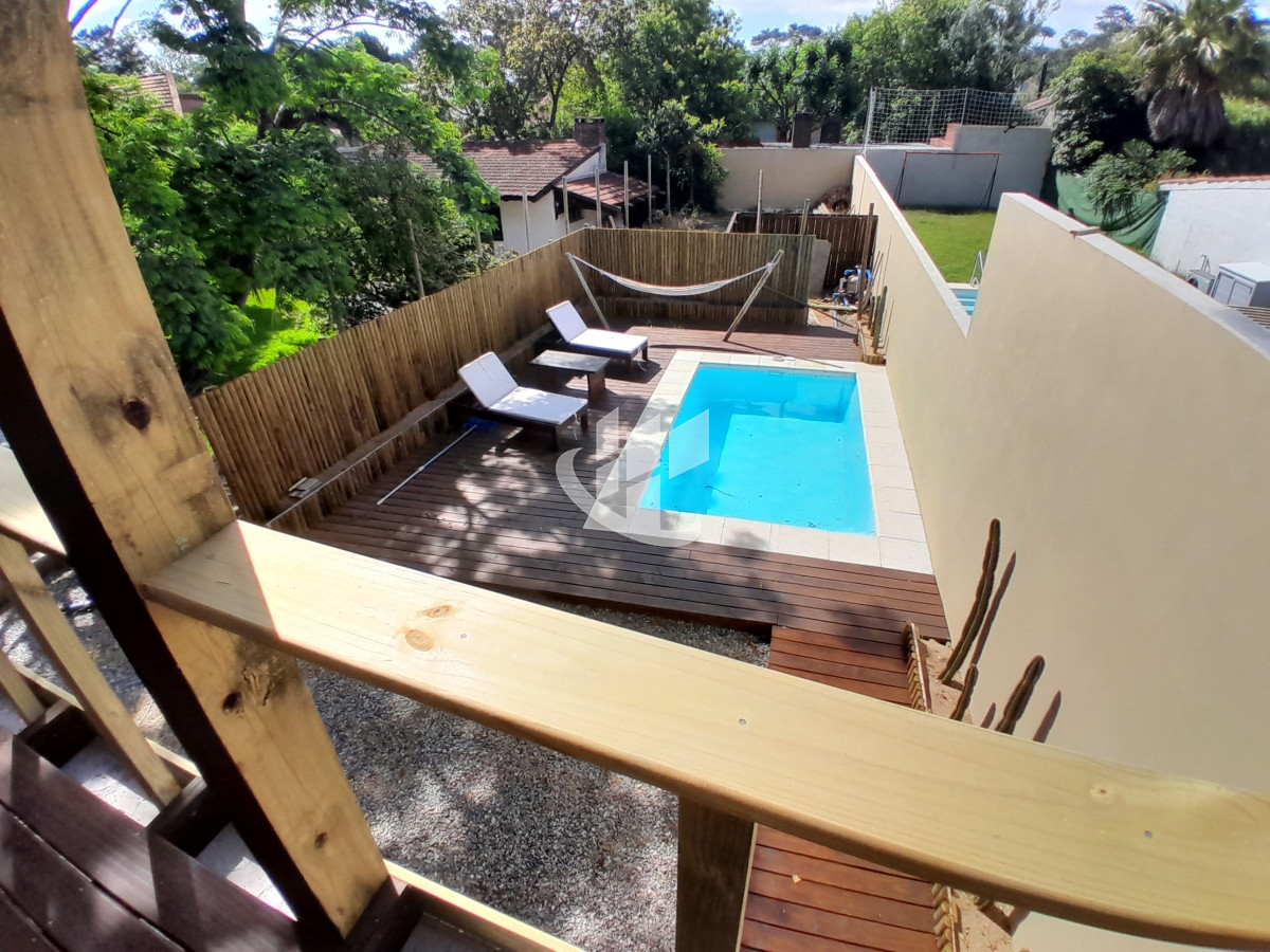 Casa ID.1487 - PUNTA DEL ESTE PINARES MODERNA CASA A ESTRENAR DE 3 DORMITORIOS PARRILLERO PISCINA